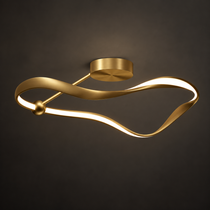 LED-taklampa i guld – modern design