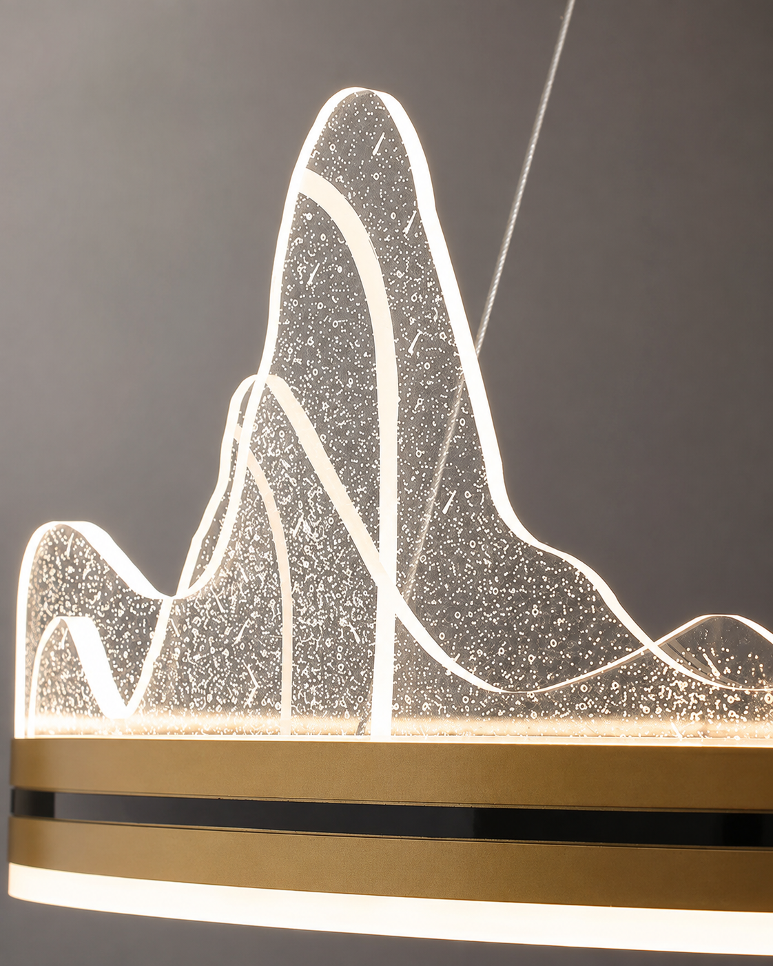 LED taklampa – modern ringlampa i guld Sekundär produktbild
